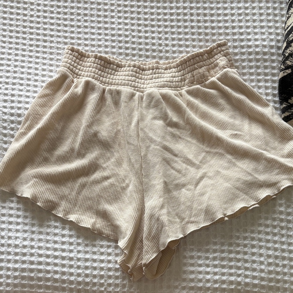 Aeropostale Women's Tan Ribbed High Waist Shorts